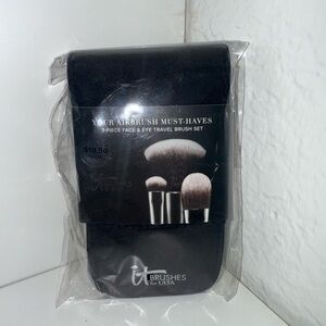 It cosmetics Travel Brushes